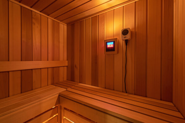 Sauna Room Thermostat Control: Set Temp vs Felt Heat